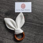 hochet lapin dos